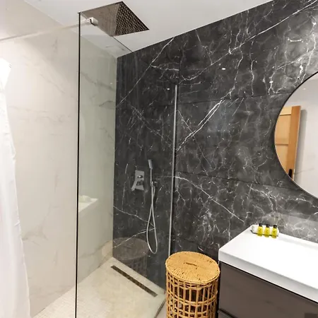 Le Versailles - Hypercentre - Luxurious - Spacious - Ac Apartment