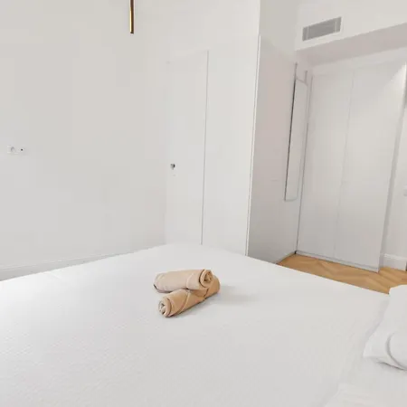 Apartment Le Versailles - Hypercentre - Luxurious - Spacious - Ac Antibes